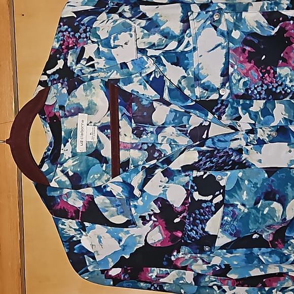 Liz Claiborne blouse - Picture 3 of 4